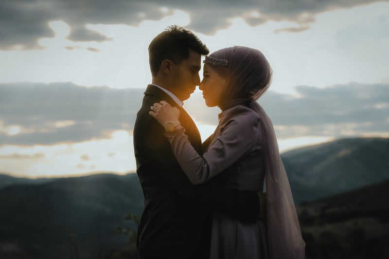 Underwater Wedding Couple